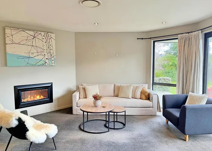 Wanaka Holiday Home 度假居