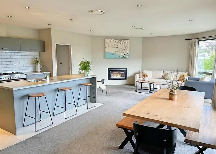 Wanaka Holiday Home * 瓦纳卡