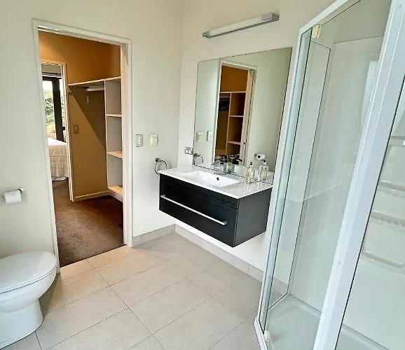 度假居 Wanaka Holiday Home